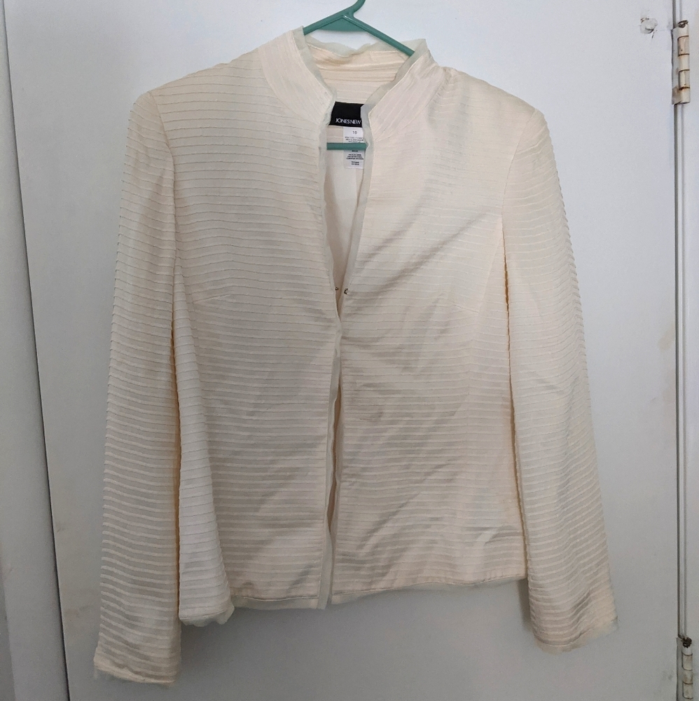 😍 BOGO 😍 Silk Blazer (needs cleaned, make offer)